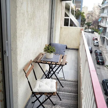 Apartment Hara's *